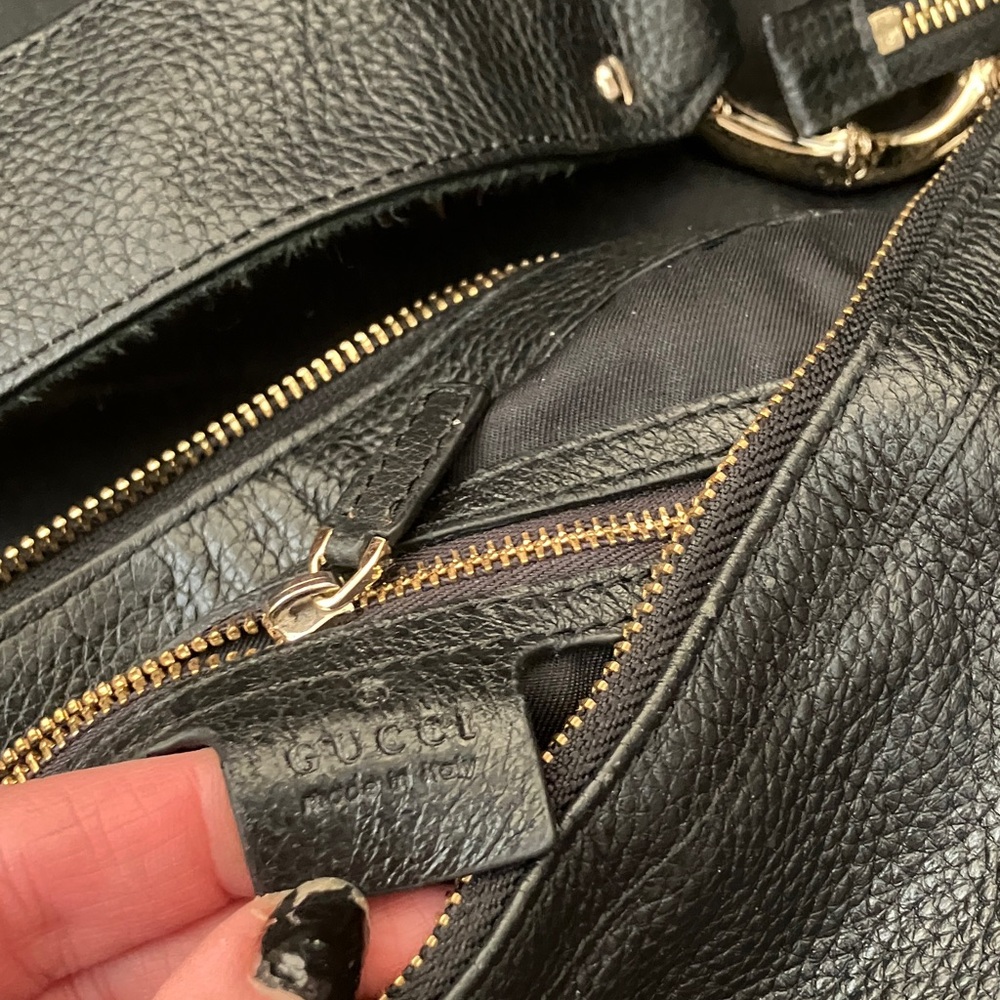 Gucci Black and Red Leather Shoulder Bag - Picture 2 of 4